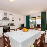 Sanja Apartment *